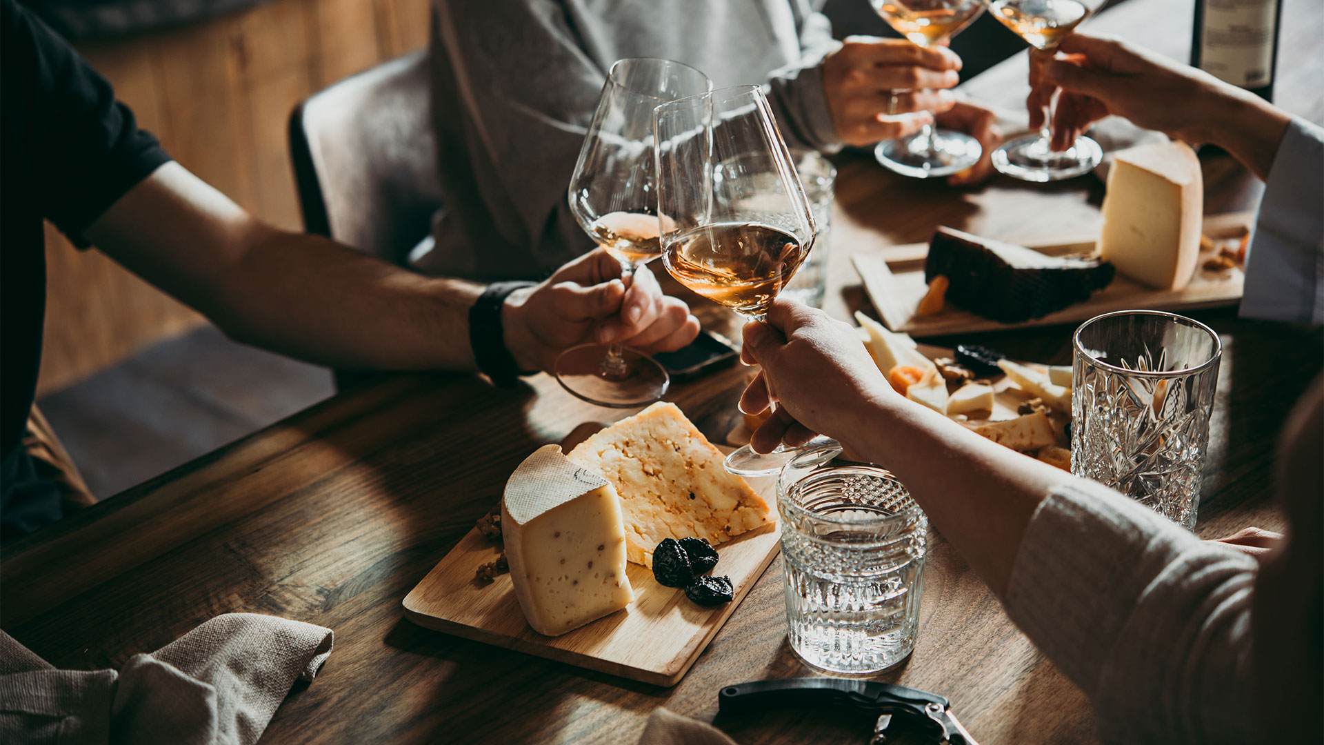 Differenza tra Evento ed Esperienza: Significato e Differenze